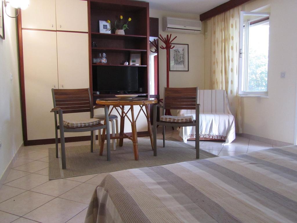 Apartment Petrovic Đảo Korčula Ngoại thất bức ảnh
