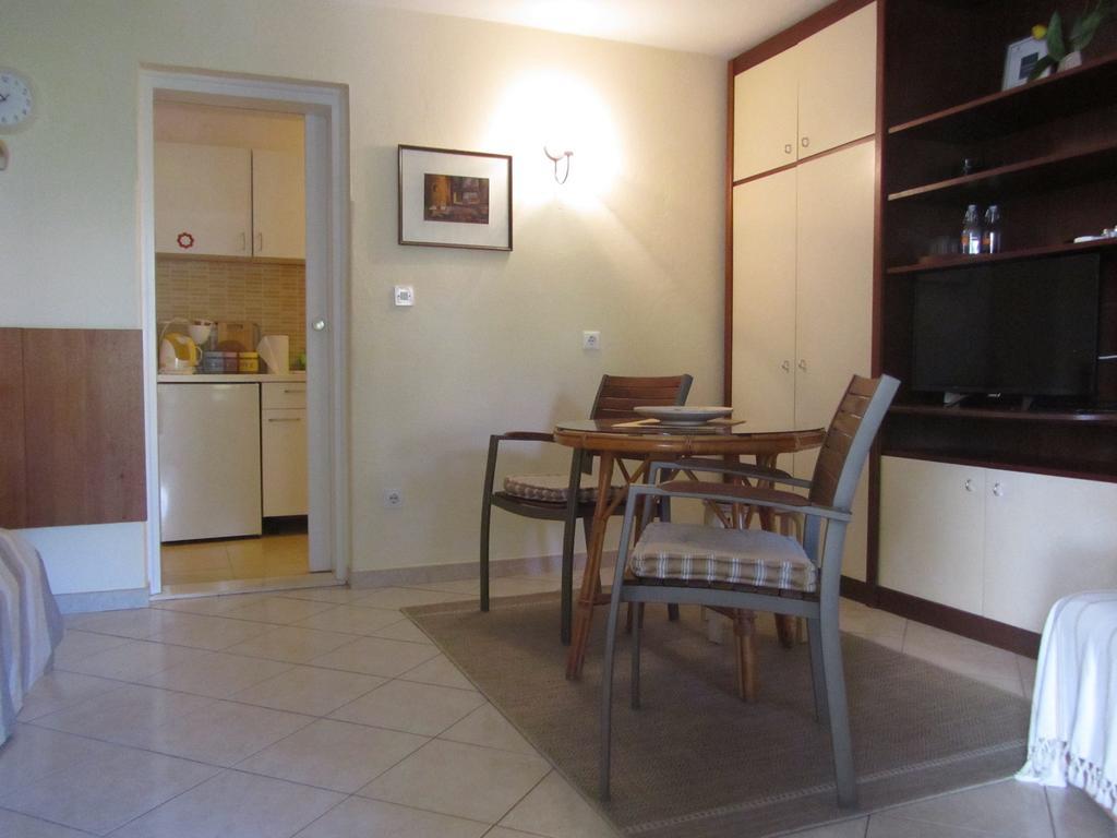 Apartment Petrovic Đảo Korčula Ngoại thất bức ảnh