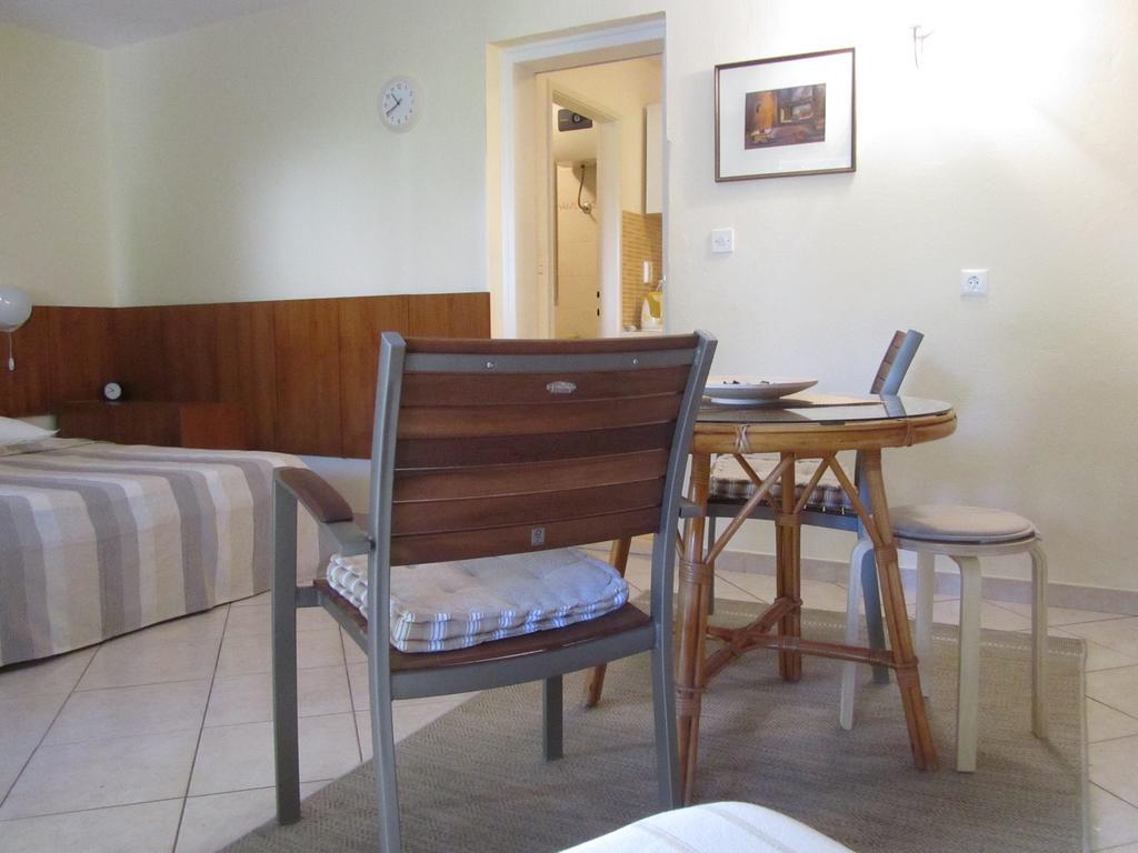 Apartment Petrovic Đảo Korčula Ngoại thất bức ảnh